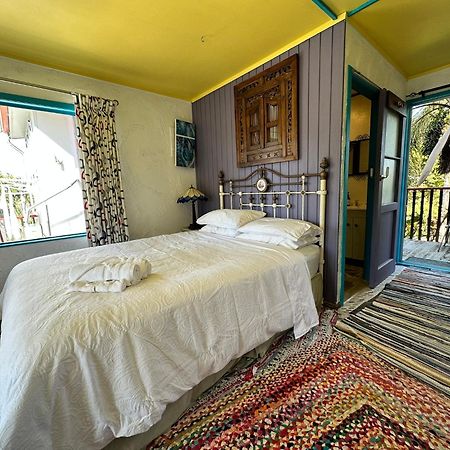 Cooks Beach Holiday Home ภายนอก รูปภาพ