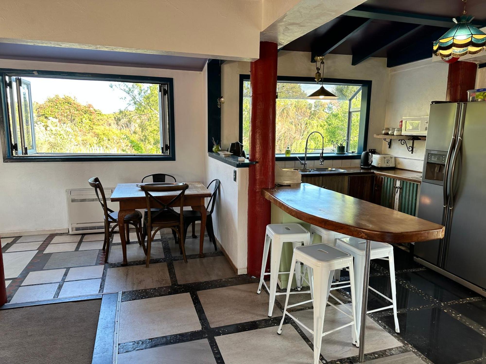 Cooks Beach Holiday Home ภายนอก รูปภาพ