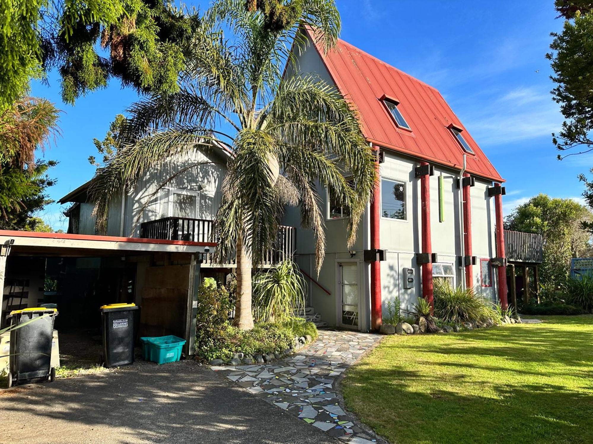 Cooks Beach Holiday Home ภายนอก รูปภาพ