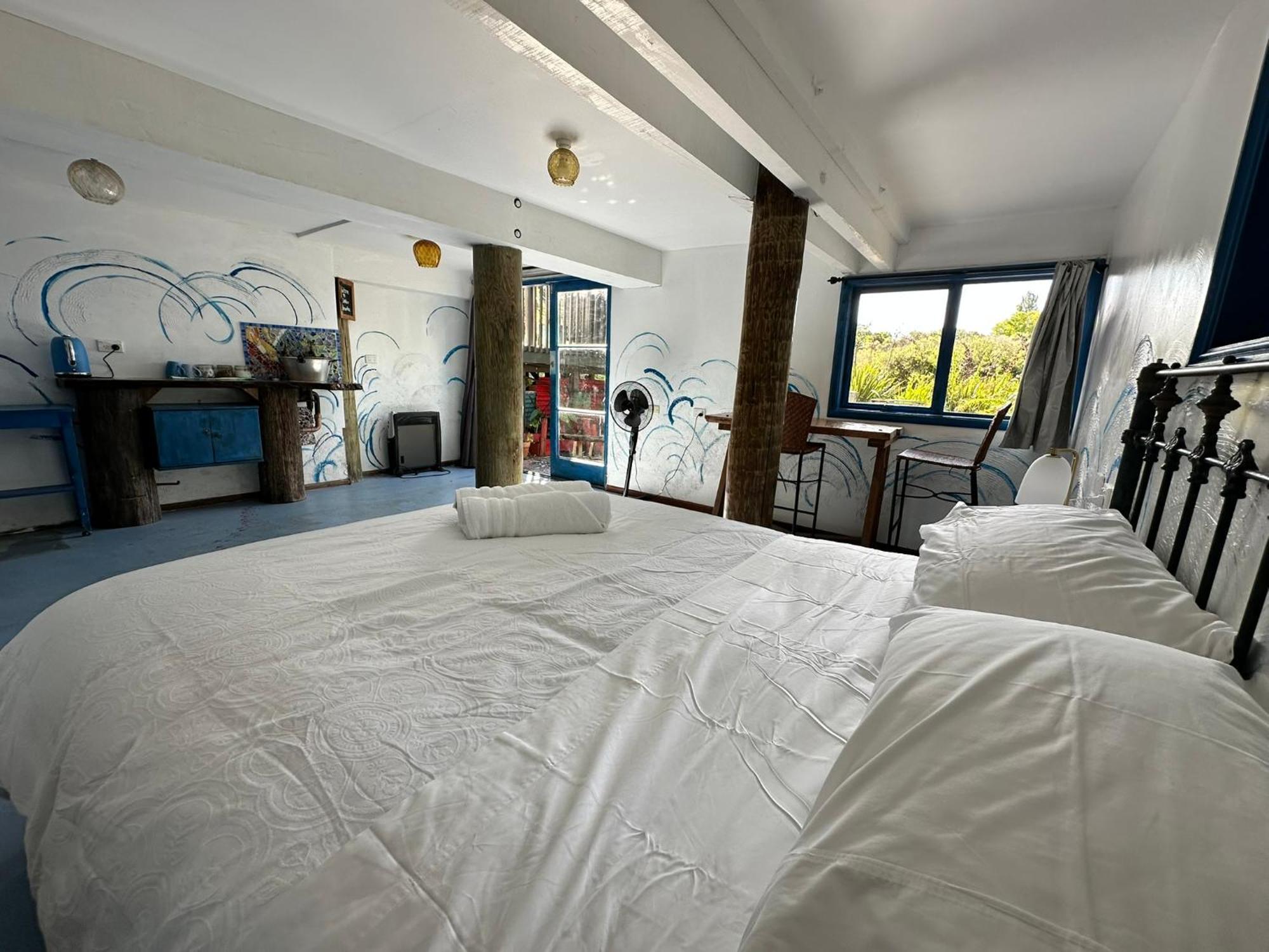 Cooks Beach Holiday Home ภายนอก รูปภาพ